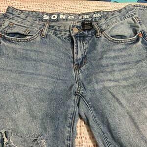 Low rise jeans, street jeans, low rise